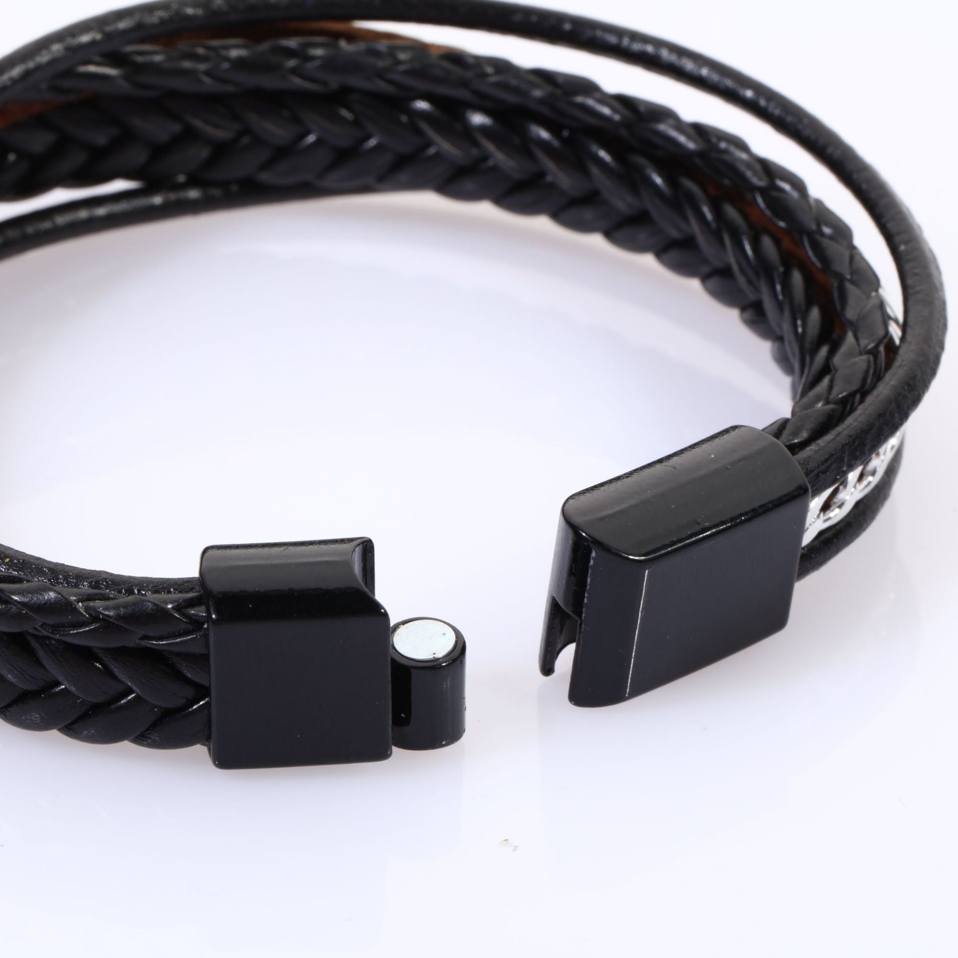 Populärt flätat läderarmband för män